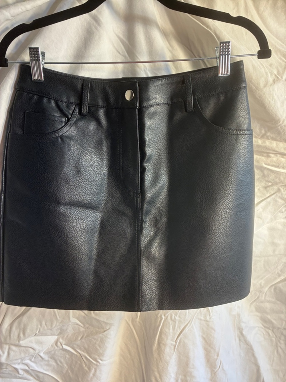Forever 21 Black Faux Leather Mini Skirt with Front Seam